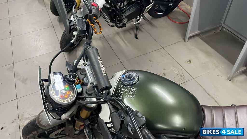 Triumph Scrambler 400 X