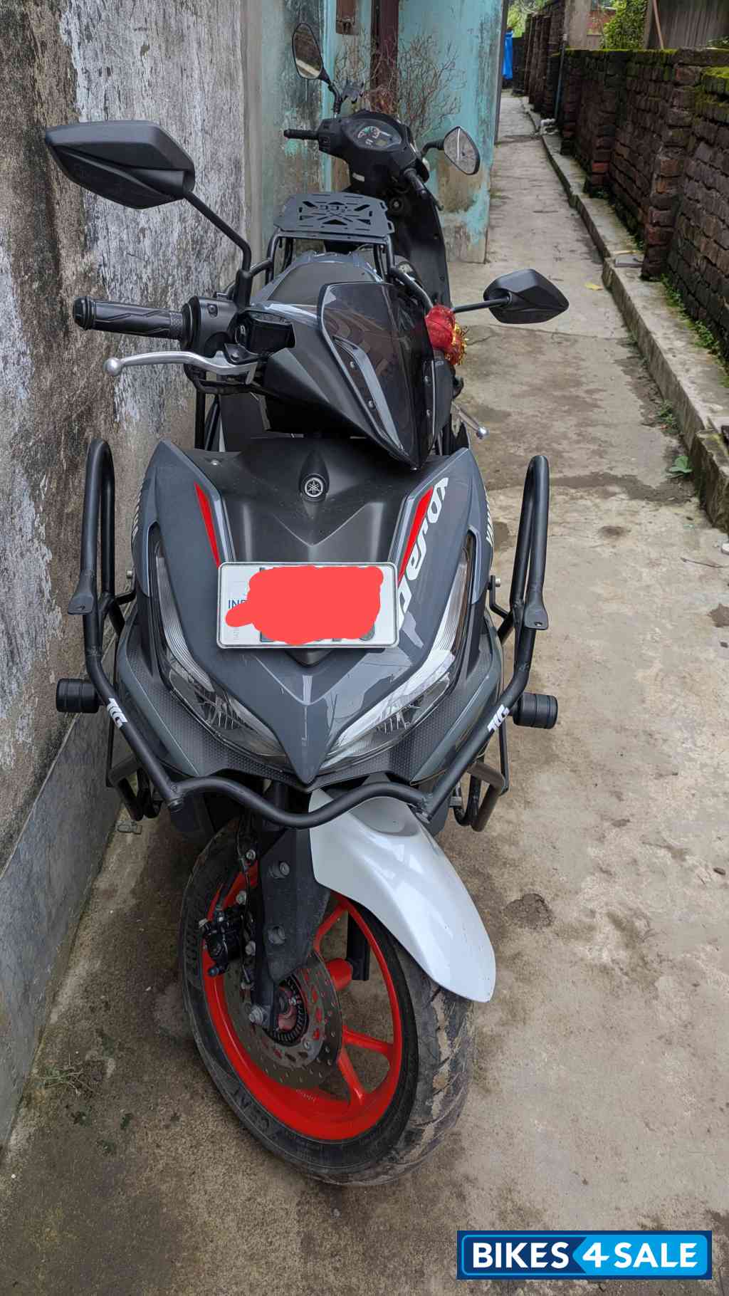 White And Orange Yamaha Aerox 155