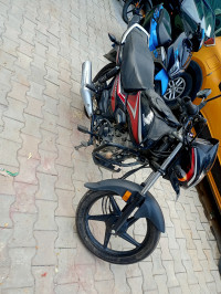 Red And Black Honda Shine 100