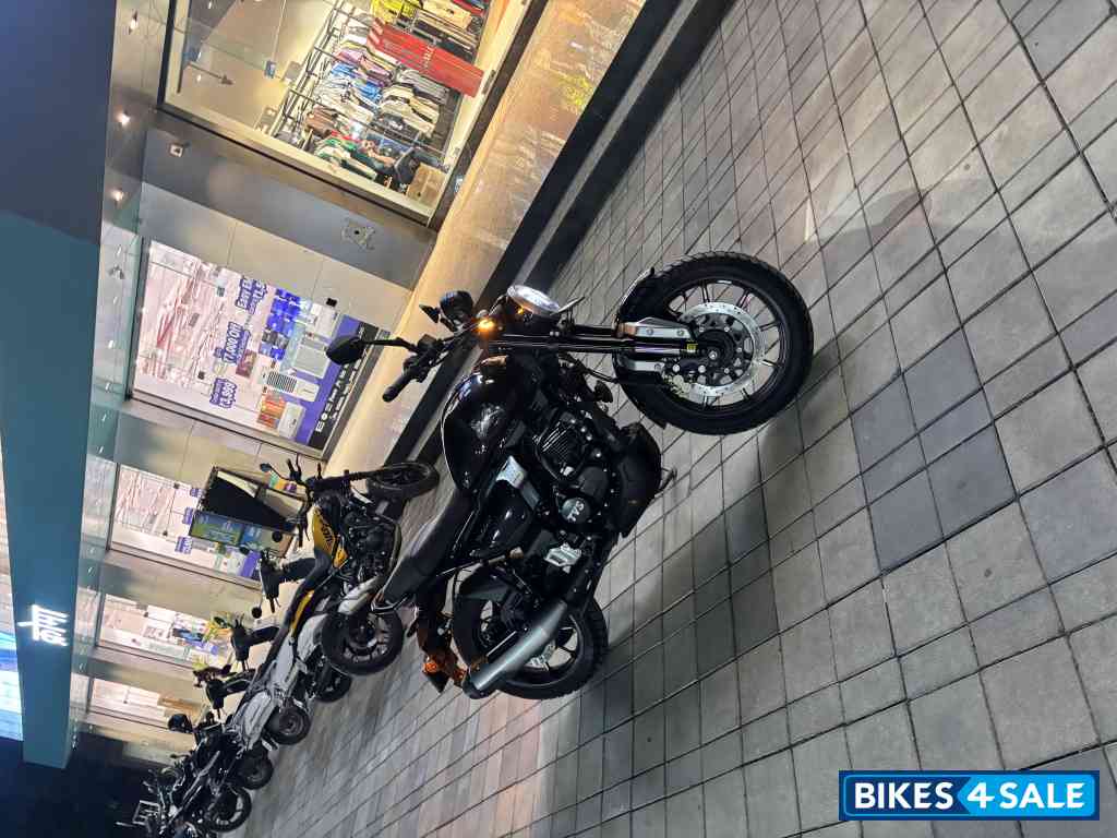 TVS Ronin SS TVS Ronin SS