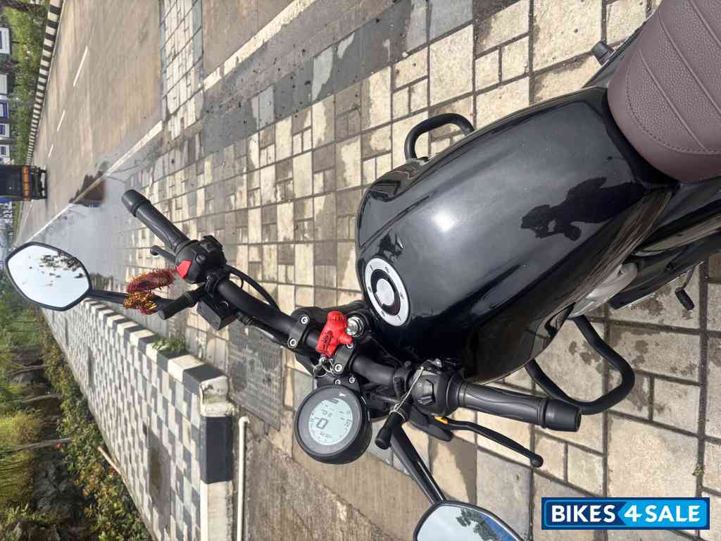 TVS Ronin SS TVS Ronin SS