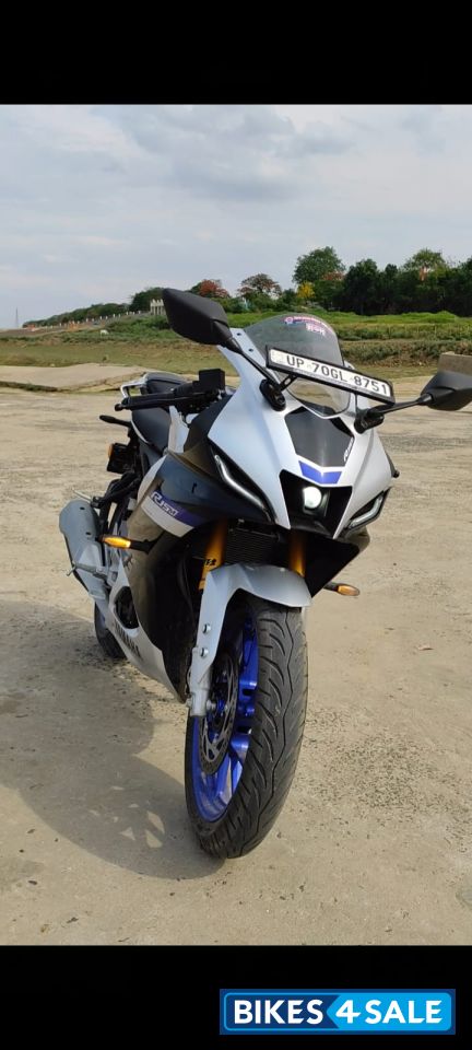 Yamaha R15M