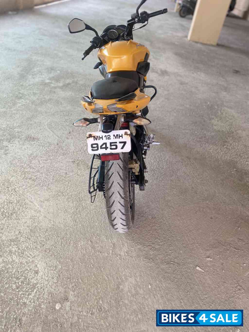 Bajaj Pulsar 200 NS