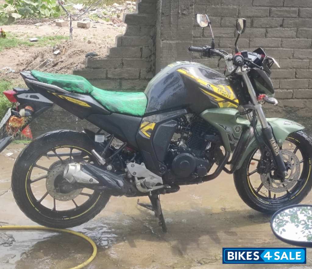 Matte Green Yamaha FZ-S FI V2