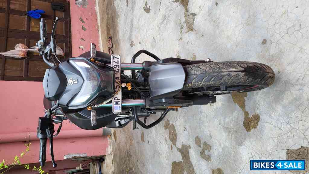 Black Hero Xtreme 160R Stealth Edition