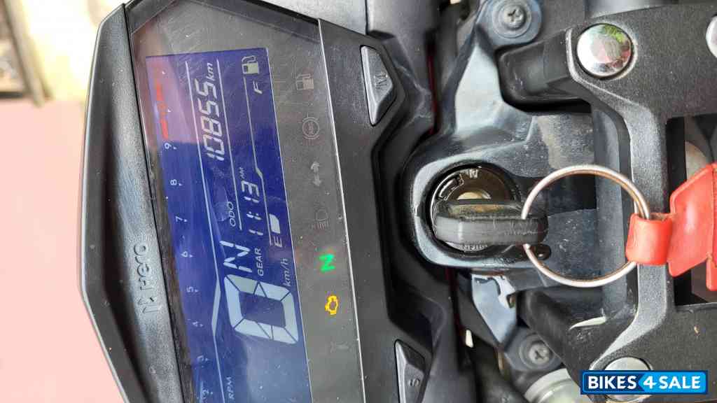 Black Hero Xtreme 160R Stealth Edition