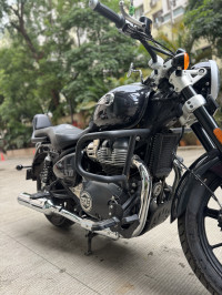 Black Royal Enfield Super Meteor 650