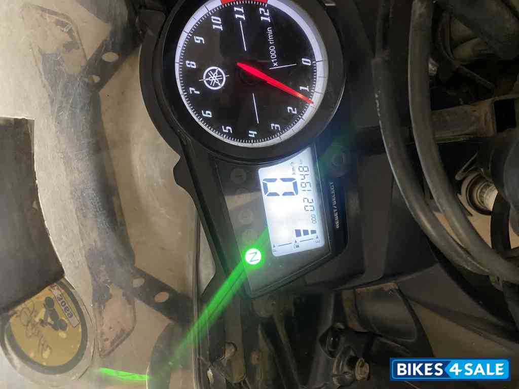 Cyan Blue Yamaha YZF R15 V2