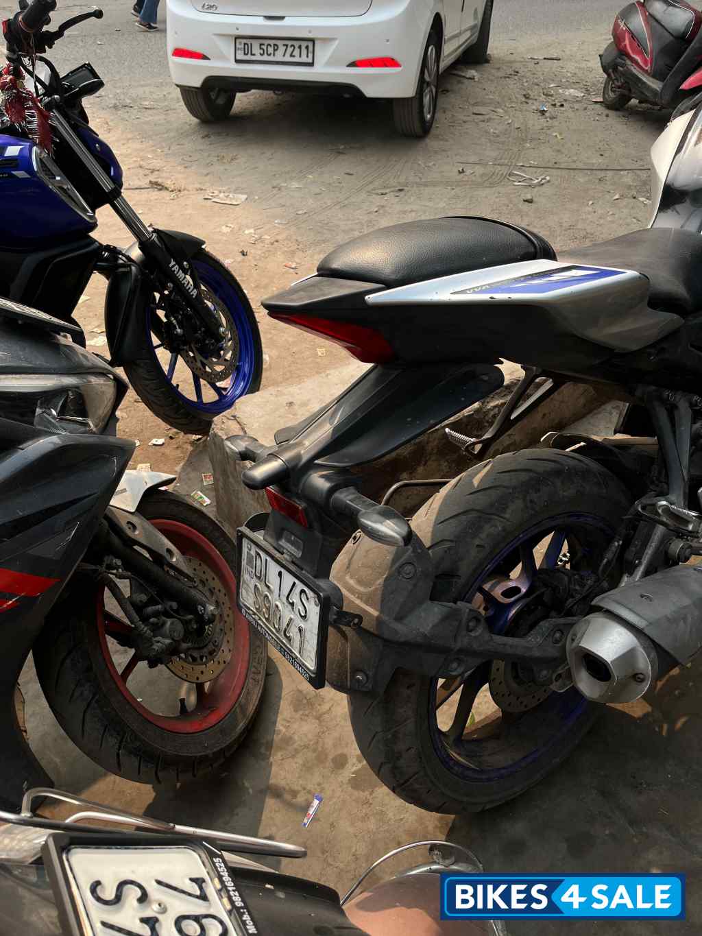 Yamaha R15M