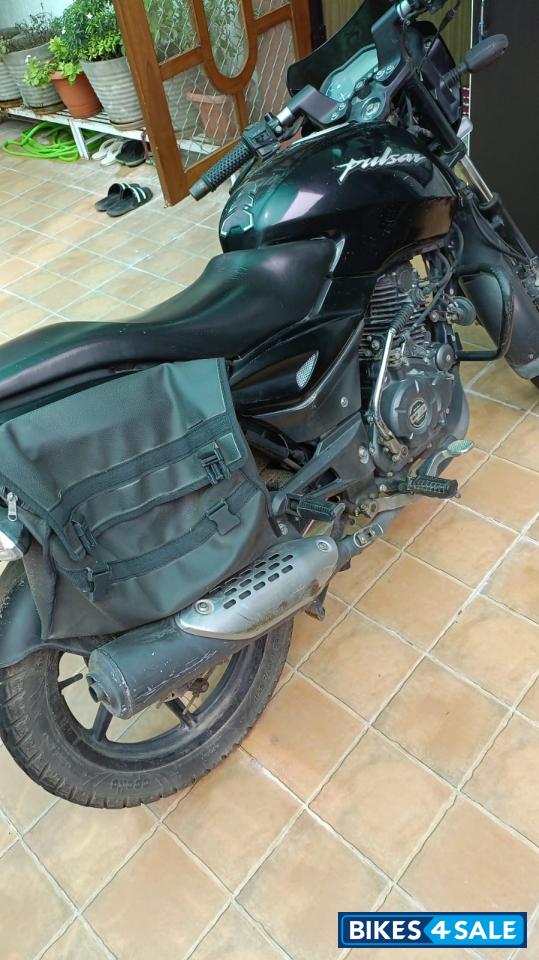 Black Bajaj Pulsar 150