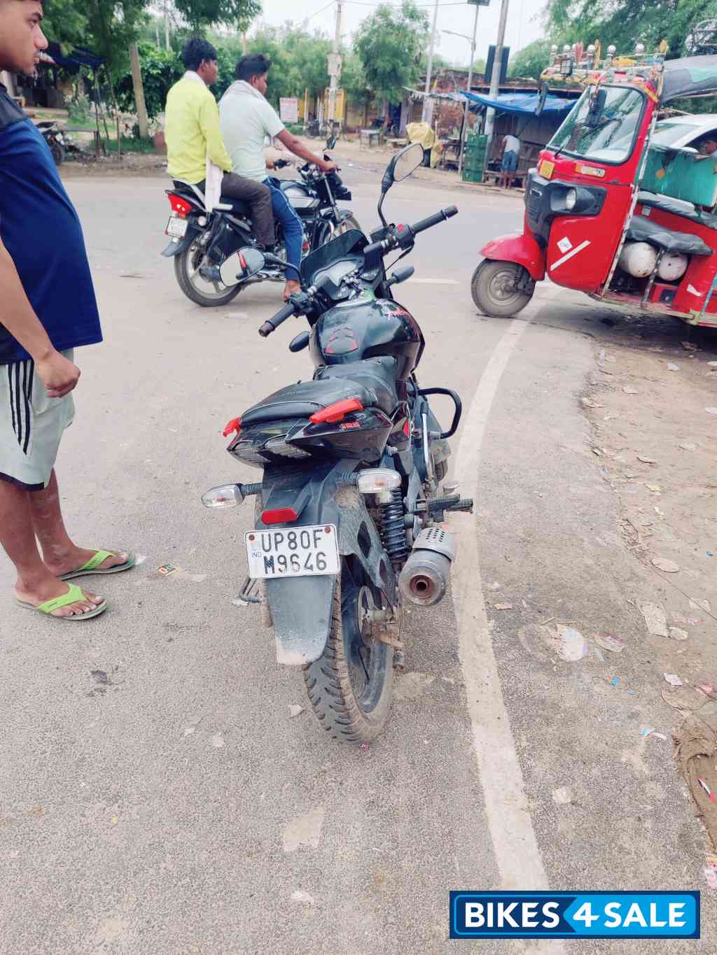 Bajaj Pulsar 125 Split Seat