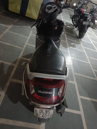 Mahindra Gusto