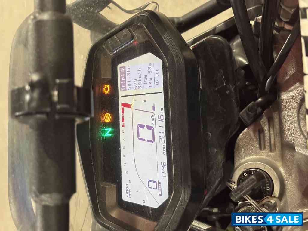 Red Hero Xpulse 200 4V