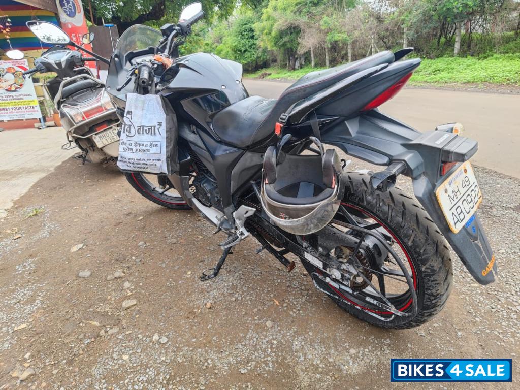 Suzuki Gixxer SF