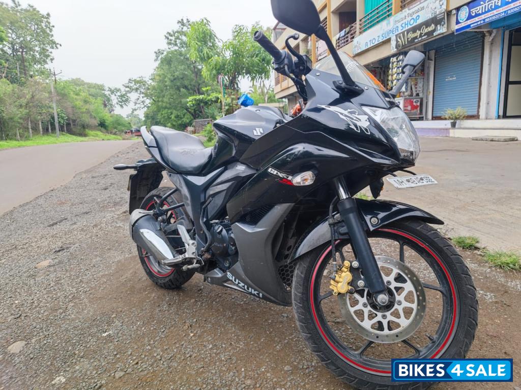 Suzuki Gixxer SF