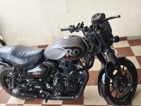 Royal Enfield Hunter 350 Metro