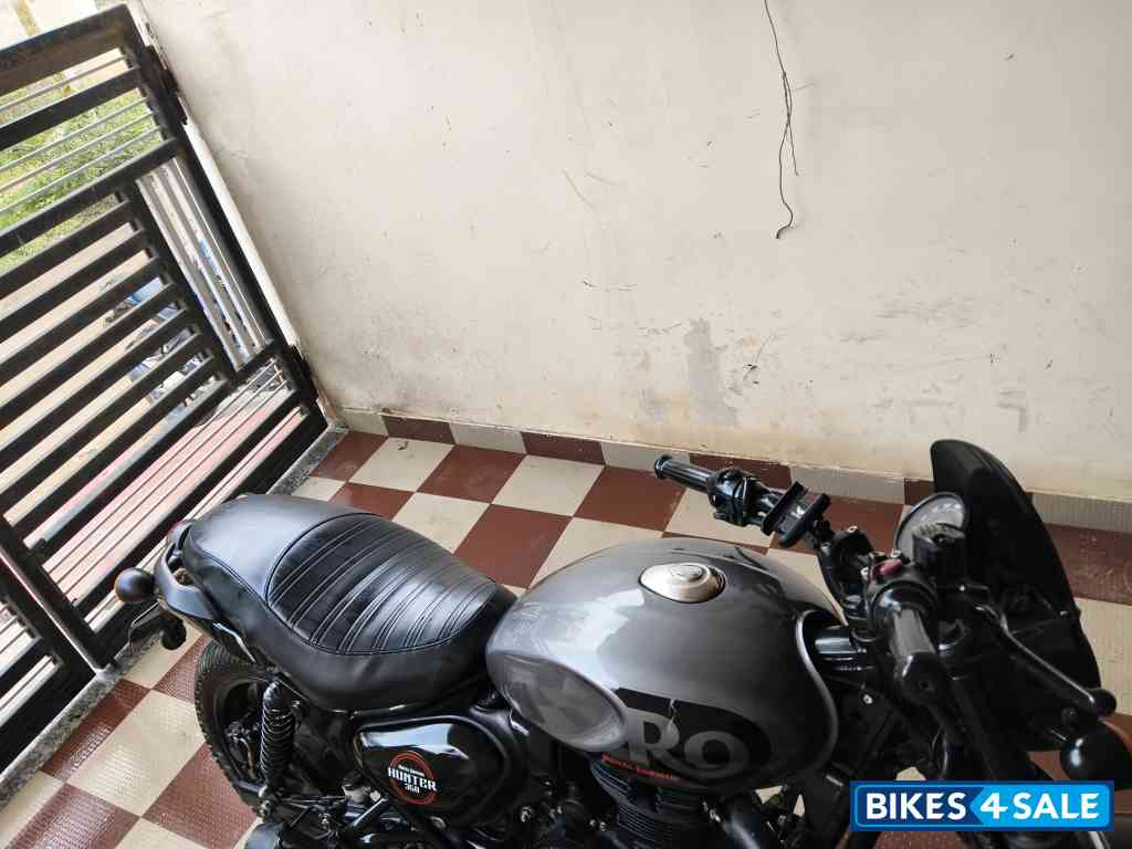 Royal Enfield Hunter 350 Metro