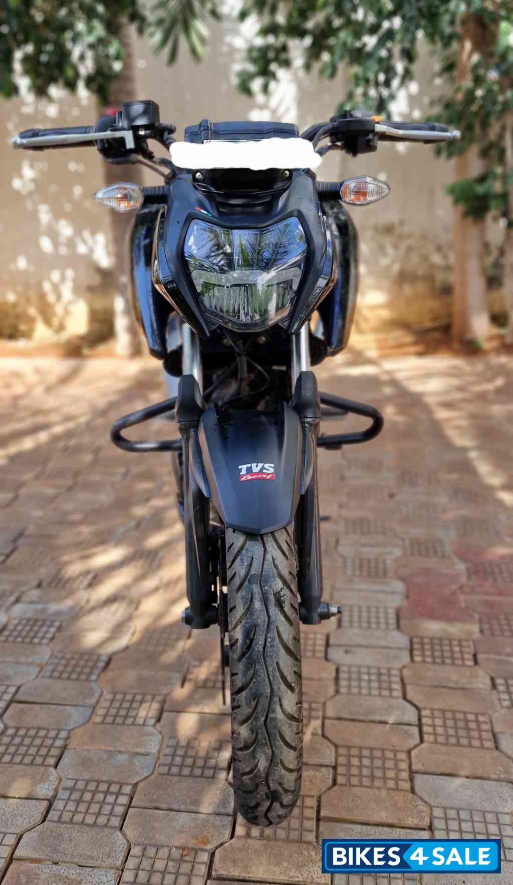 TVS Apache RTR 160 4V BS6