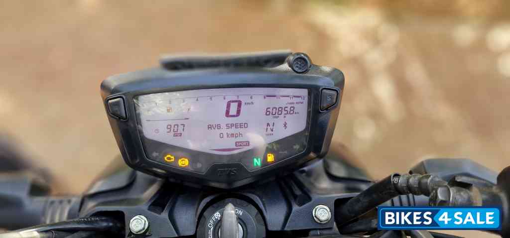 TVS Apache RTR 160 4V BS6