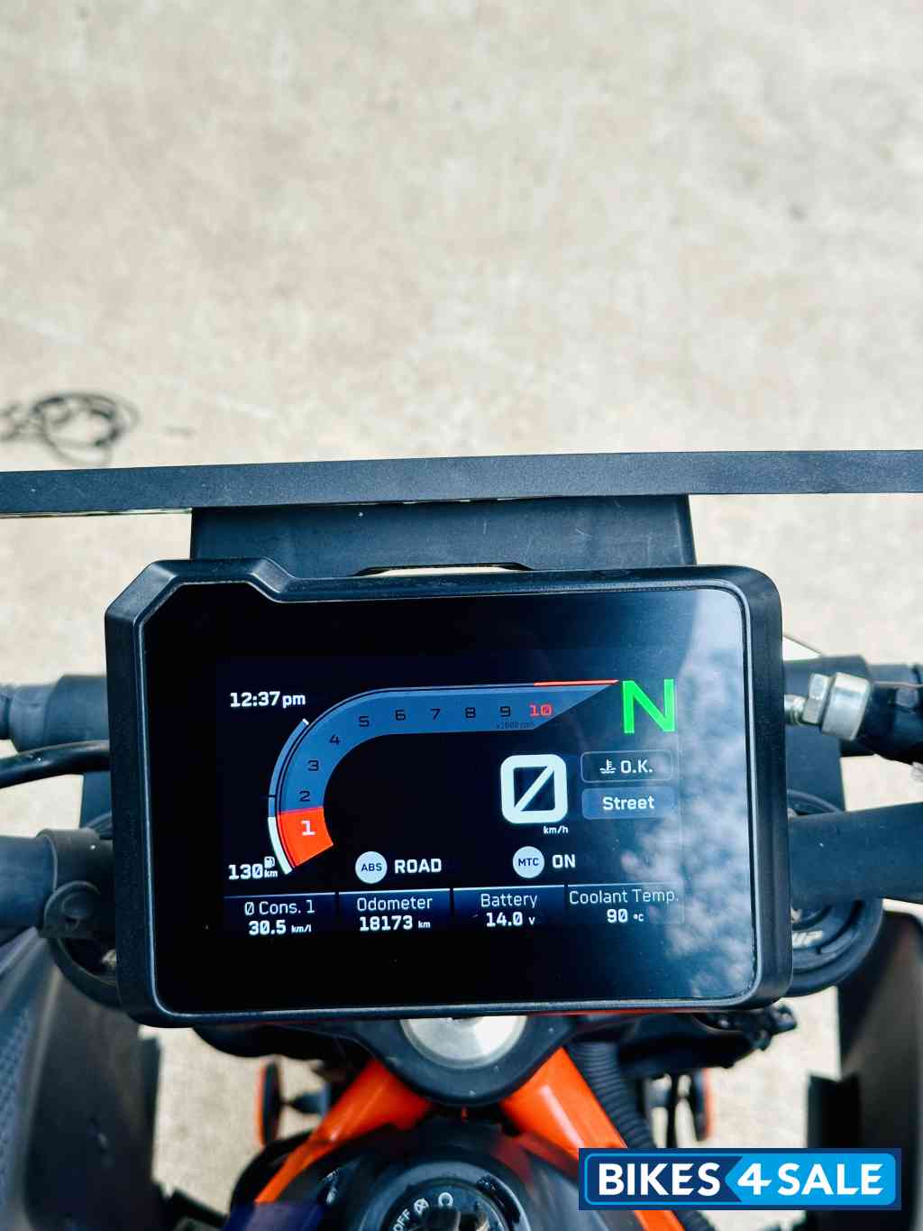 Blue Liquid Metal KTM Duke 390 2024 Blue Liquid Metal KTM Duke 390 2024