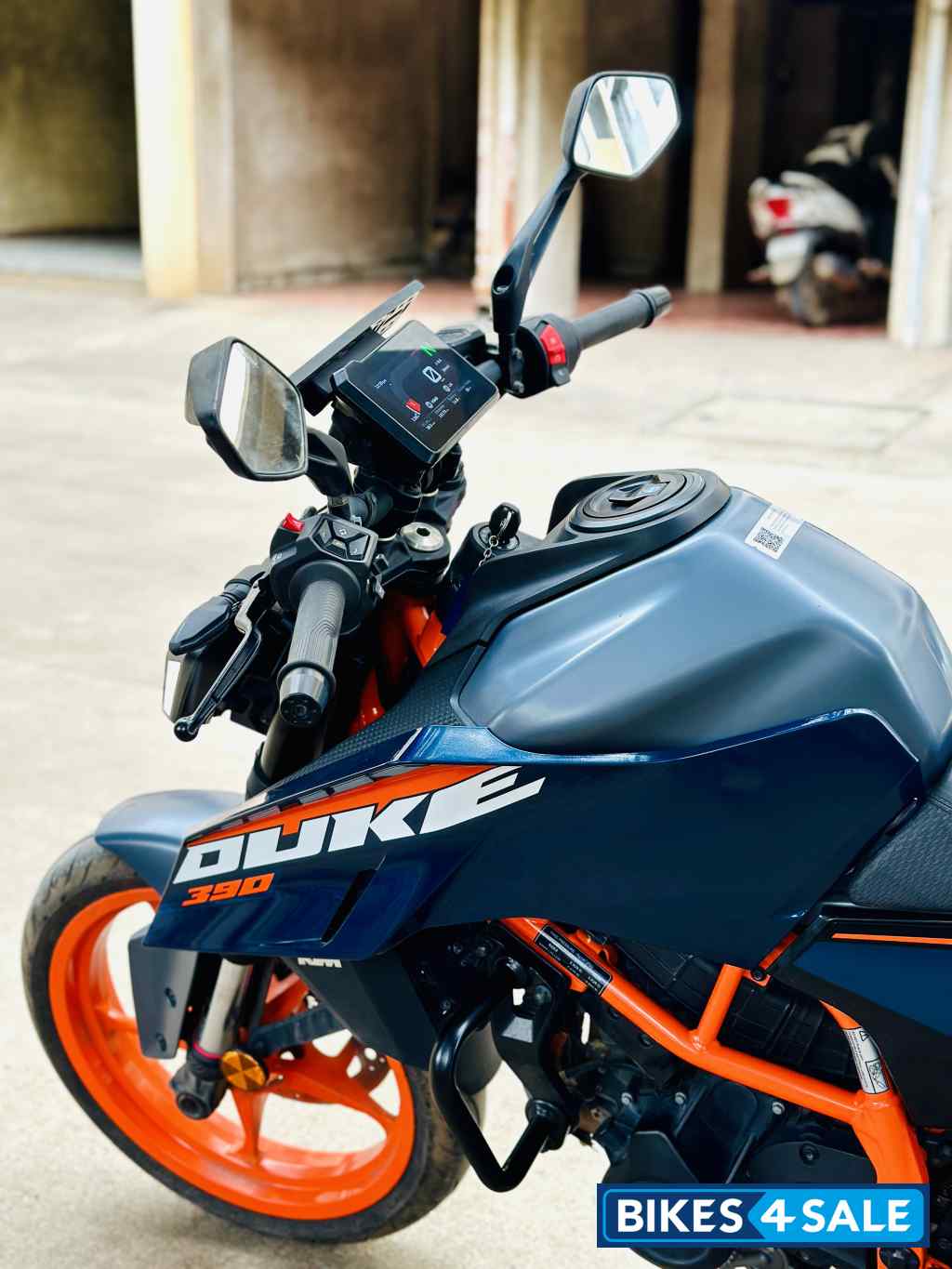 Blue Liquid Metal KTM Duke 390 2024 Blue Liquid Metal KTM Duke 390 2024