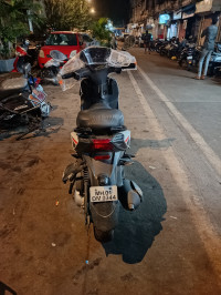 White Aprilia SR 150