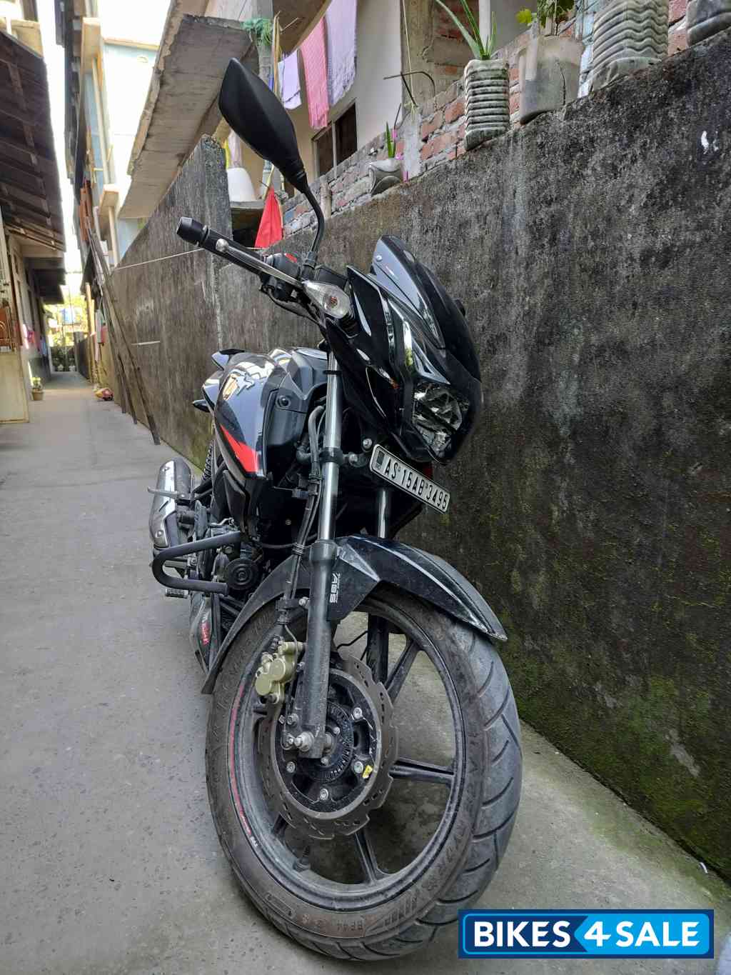 Black TVS Apache RTR 160 BS VI