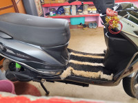 Zelio Eeva Lithium Ion