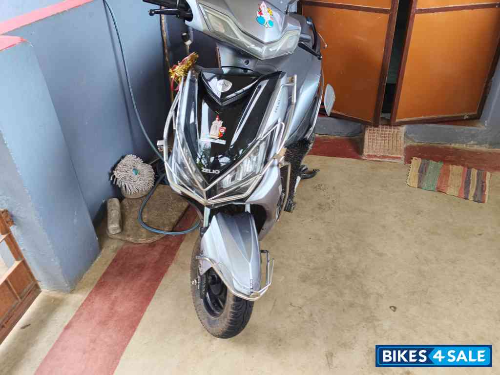 Zelio Eeva Lithium Ion