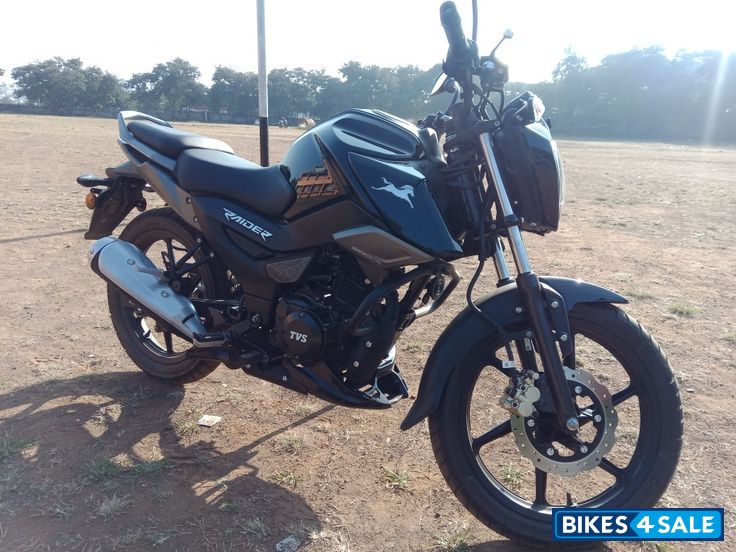 Black TVS Raider Split Seat