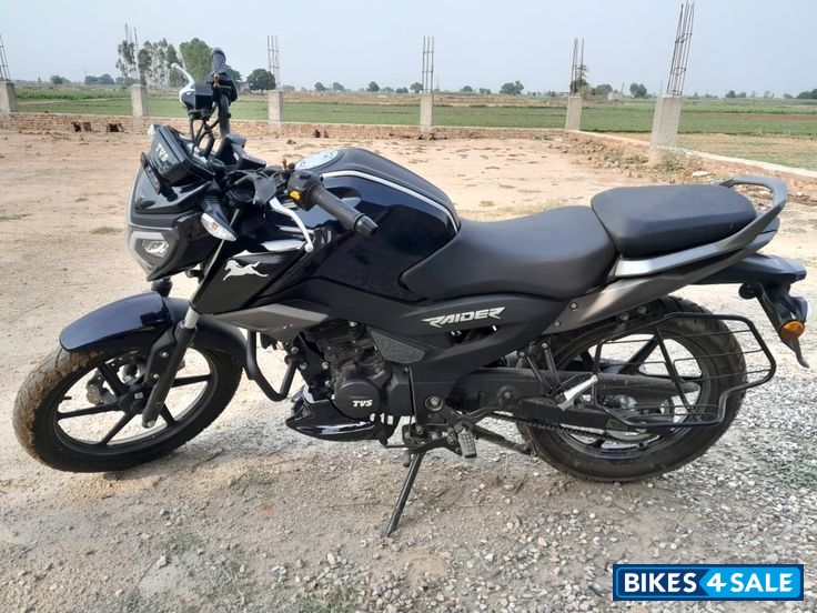 Black TVS Raider Split Seat