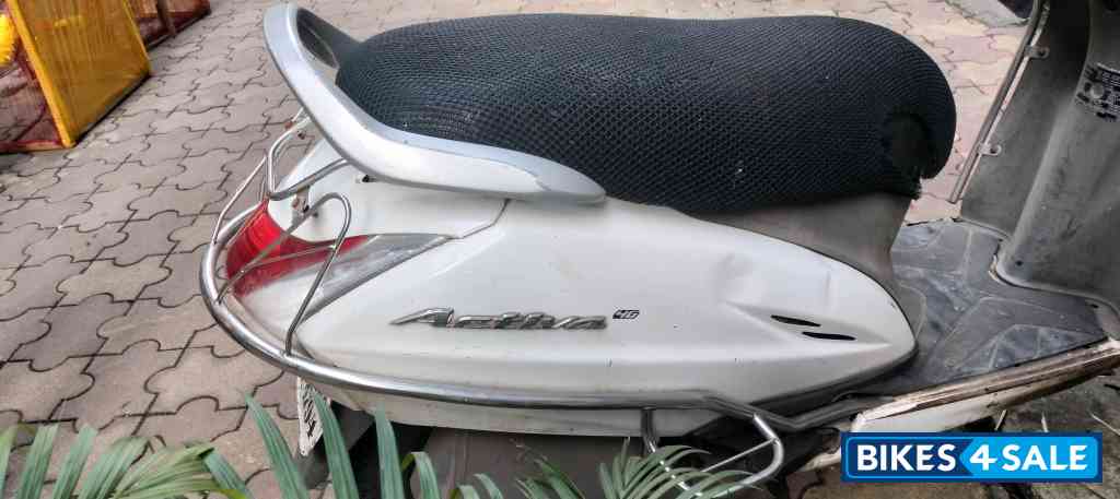 Pearl White Honda Activa 4G Pearl White Honda Activa 4G