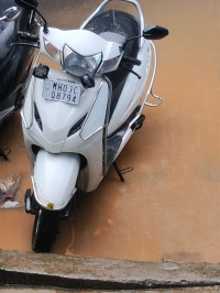 Pearl White Honda Activa 4G