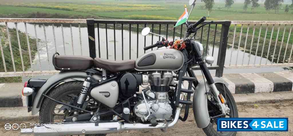 Royal Enfield Classic 350 Dual Channel BS6