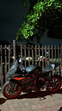 Black And Orange KTM RC 200