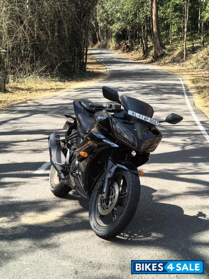 Yamaha YZF R15 V2