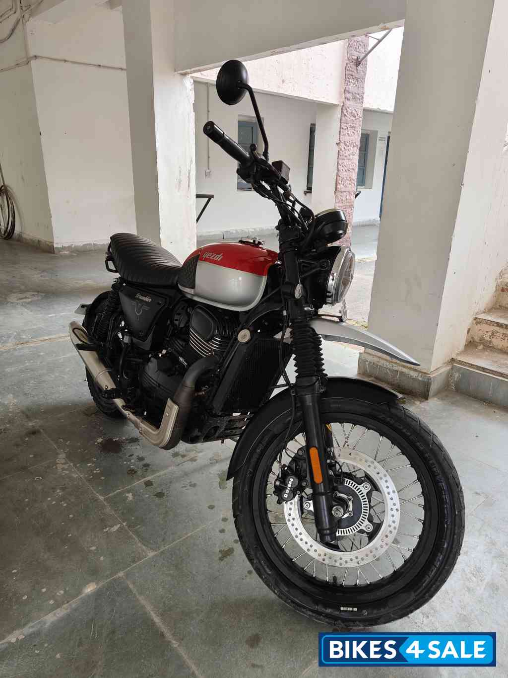 Rebel Red Yezdi Scrambler Dual Tone