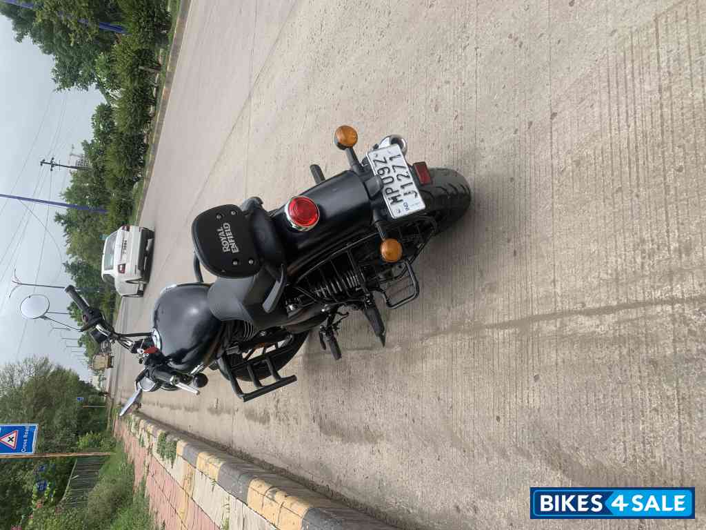 Stealer Black Royal Enfield Meteor 350 Stellar