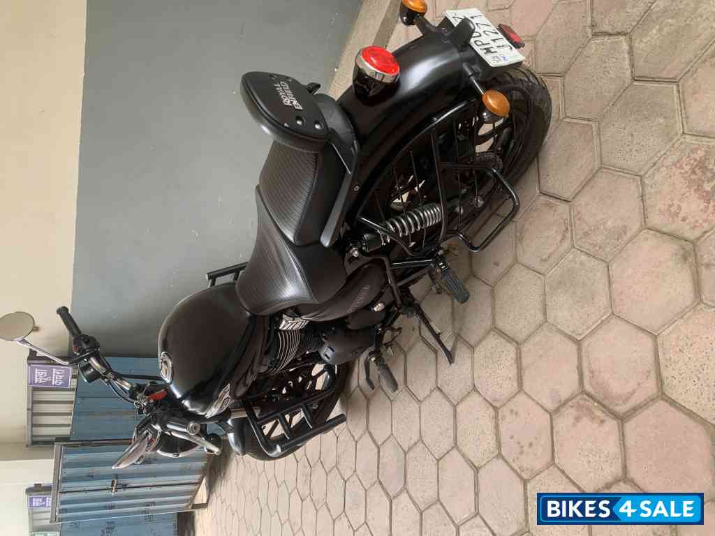 Stealer Black Royal Enfield Meteor 350 Stellar