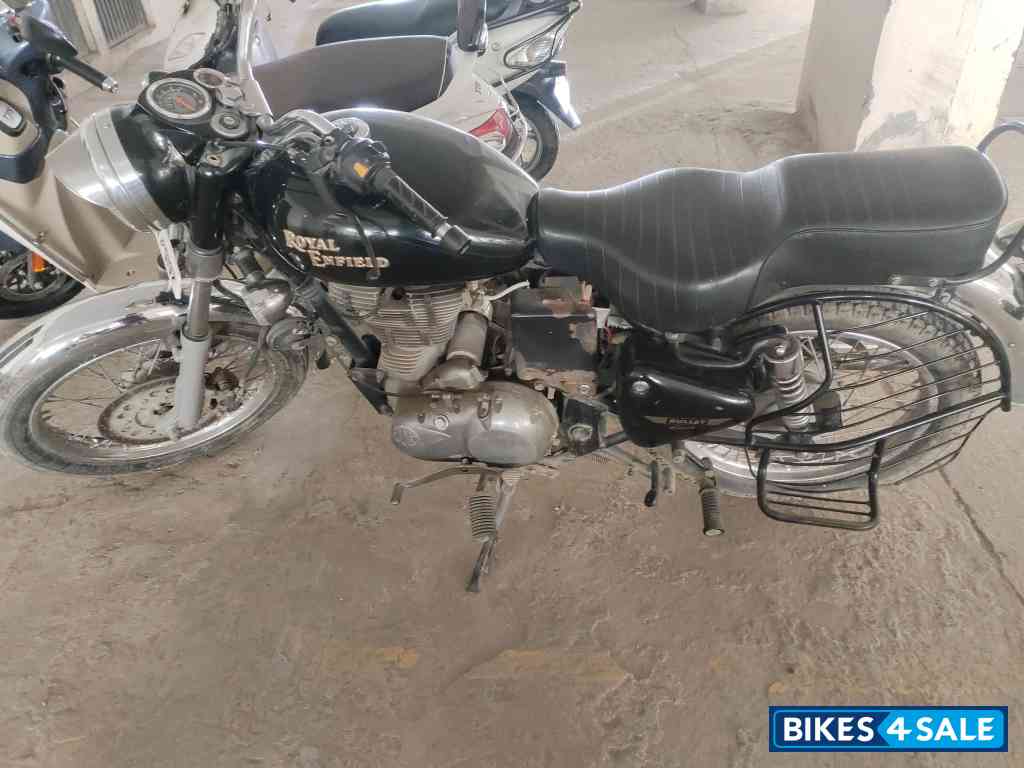 Black Royal Enfield Bullet Electra