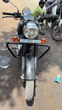 Black Royal Enfield Classic 350