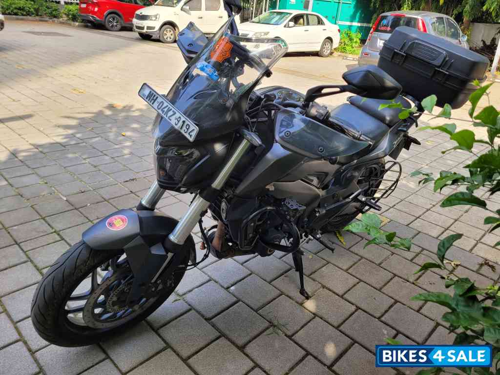 Black Matte Bajaj 2021 Dominar 400