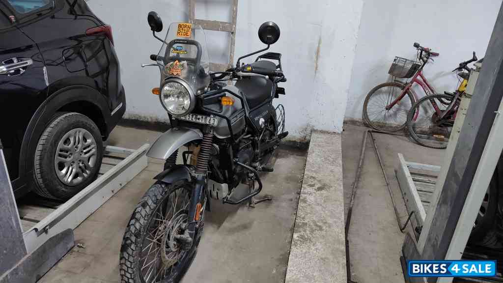Gravel Grey Royal Enfield Himalayan