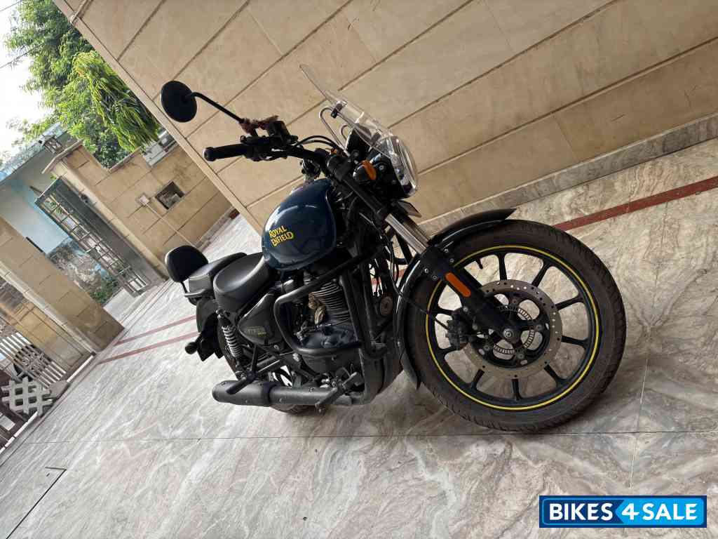 Blue Royal Enfield Meteor 350 Fireball