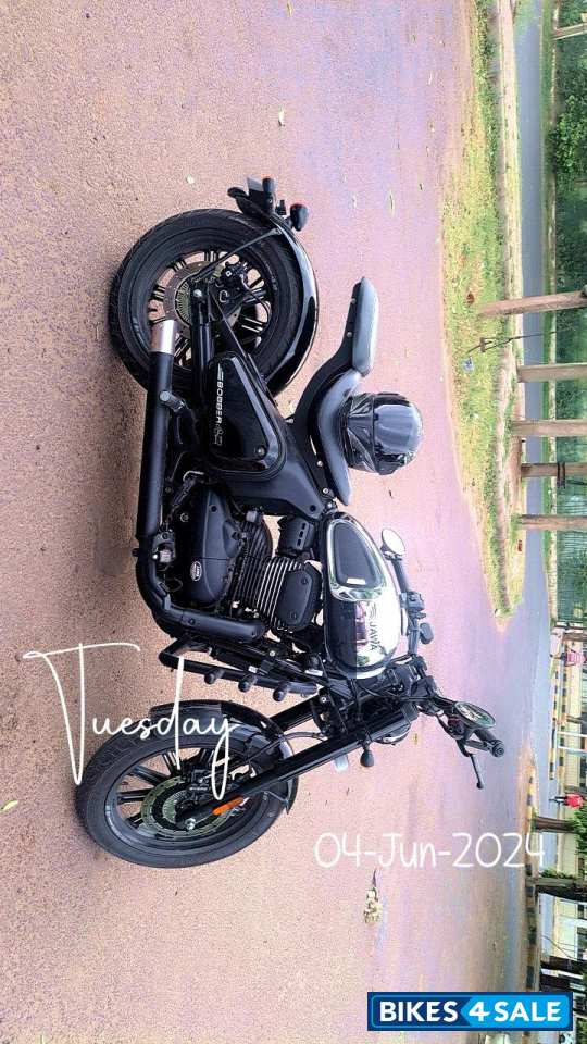 Jawa 42 Bobber Black Mirror