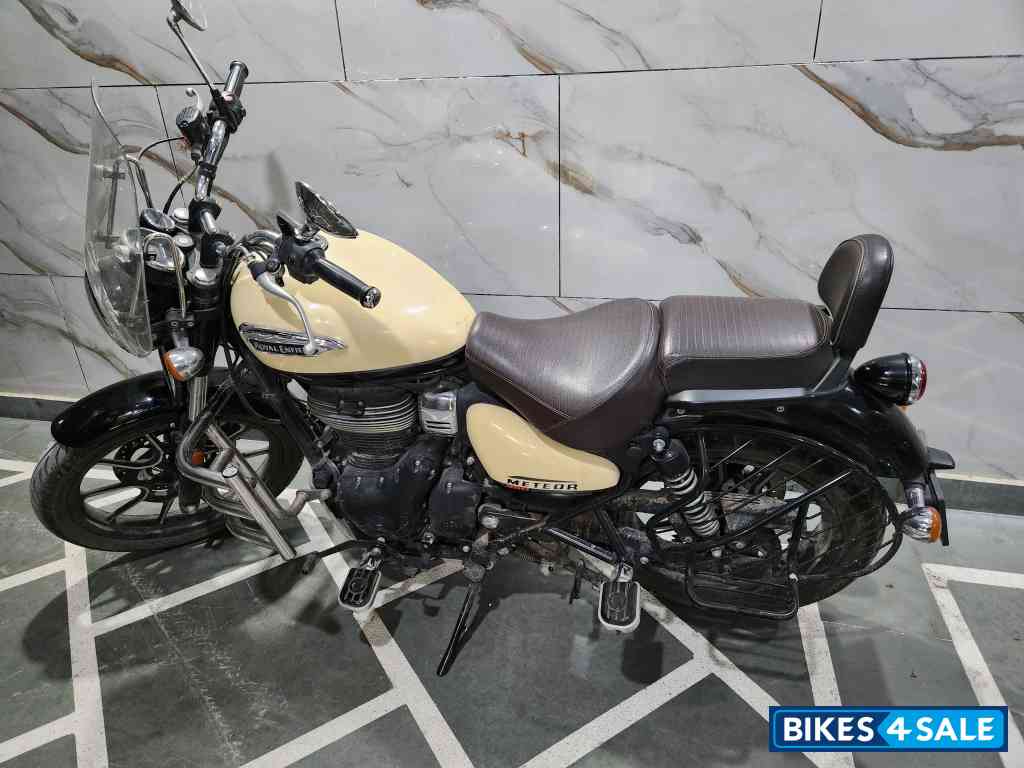 Supernova Beige Cs Royal Enfield Meteor 350 Supernova