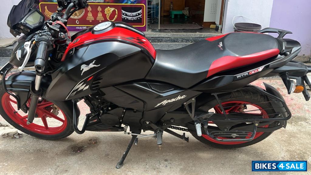 TVS Apache RTR 160 4V Special Edition