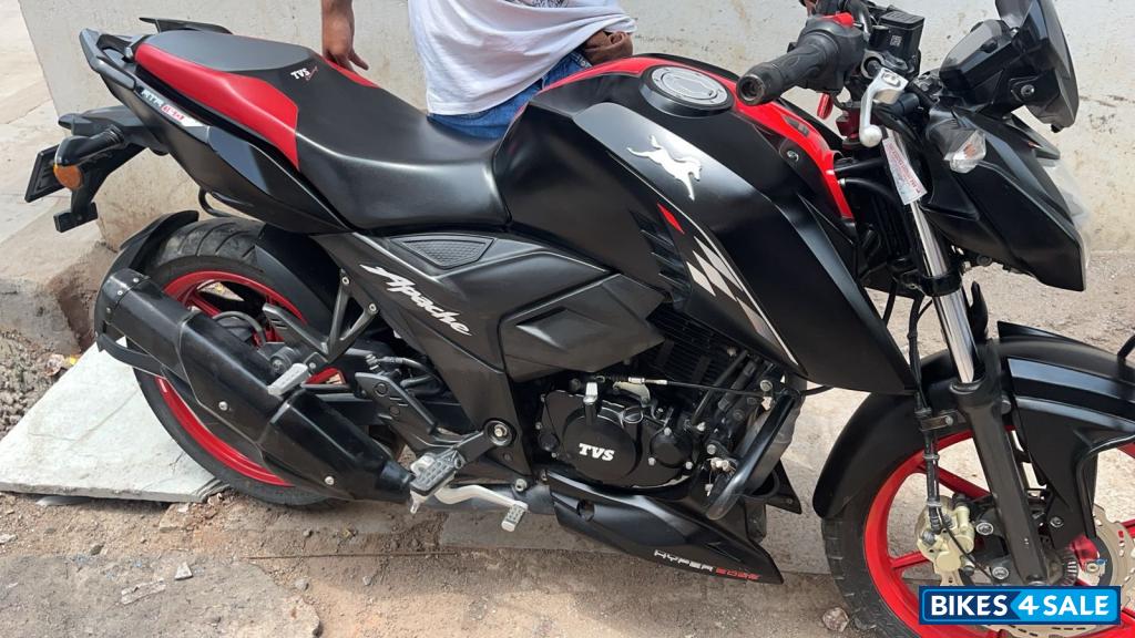 TVS Apache RTR 160 4V Special Edition