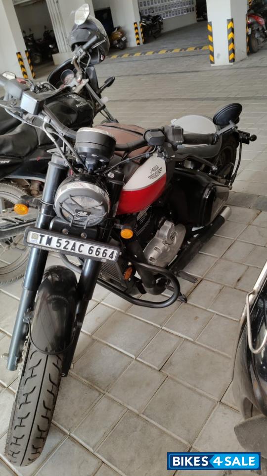 Jawa 42 Bobber Dual Channel ABS