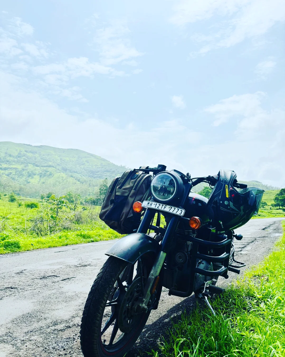 Stealth Black Royal Enfield Classic 350